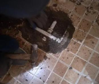 易门卫生间漏水维修公司为您分享下卫生间渗水如何处理及注意事项